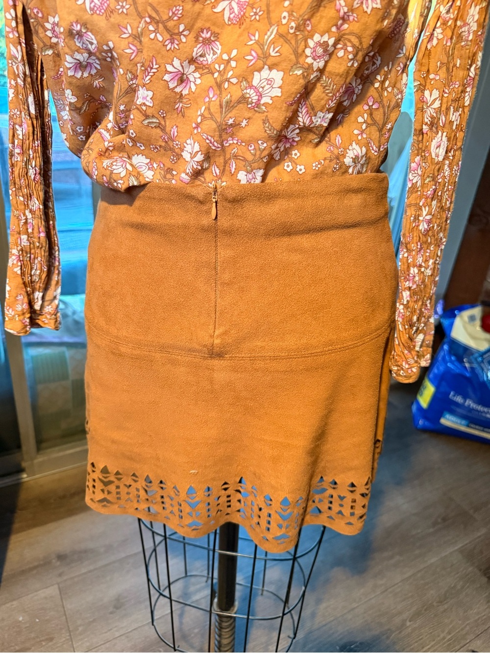 Rust Tan Suede Laser-Cut Mini Skirt - Picture 4 of 8